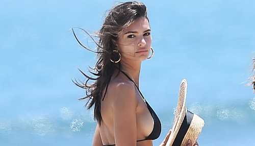 Cassius Gems: 10 Very, Very Steamy Emily Ratajkowski Instagram Moments