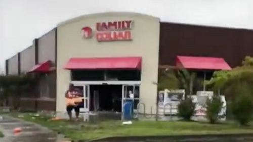 Despite Being Asked to 'Stand Down,' Cops Arrest 5 for 'Looting' Family Dollar in Hurricane Aftermath Despite Being Asked to 'Stand Down,' Cops Arrest 5 for 'Looting' Family Dollar in Hurricane Aftermath