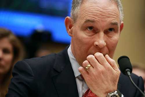 EPA Chief Scott '2 Chainz' Pruitt Spent Nearly $3,000 on 'Tactical' Pants and Polos: Report EPA Chief Scott '2 Chainz' Pruitt Spent Nearly $3,000 on 'Tactical' Pants and Polos: Report