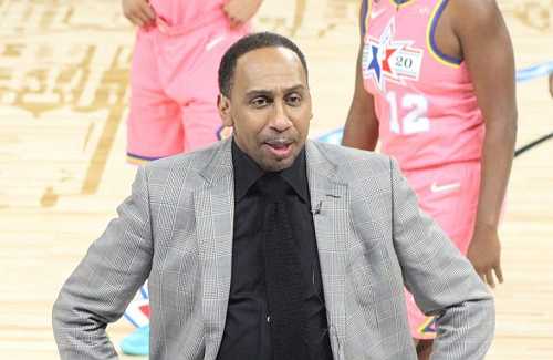 Stephen A. Smith says something is off with Jerry Jones