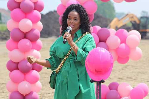 Mielle Organics CEO Monique Rodriguez exposes influencer behind damage rumors