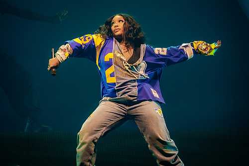 SZA teases new music before year-end