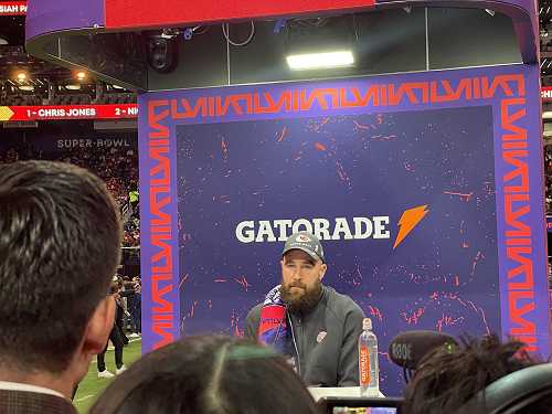 Travis Kelce said he's not on the same page as Patrick Mahomes