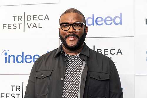 Tyler Perry recounts traumatic childhood during emotional acceptance speech