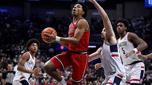 No. 9 St. John's moves to MSG for home finale