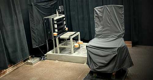 South Carolina executes convicted murderer by firing squad