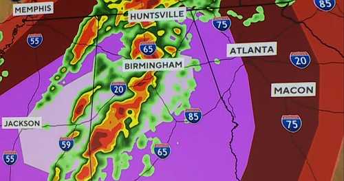 Powerful storm barrels east across U.S.