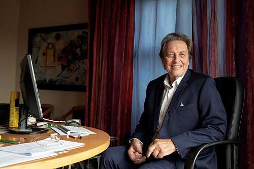 Op-Ed: Errol Musk Says Son Elon Musk Had 'Black Servant' Friends As If That Proves Elon Is Not Racist