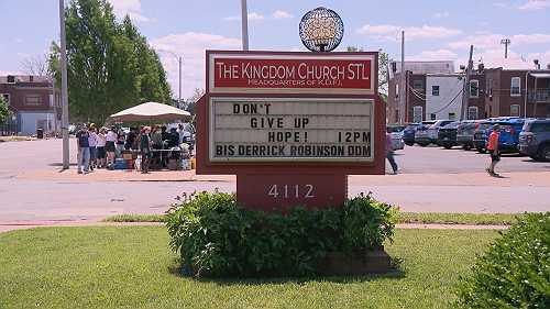 Community spirit shines: St. Louis volunteers rally post-tornado devastation