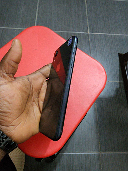 Seeking - 100% clean UK used standard 64gb IPhone xr with 82% ba3 health