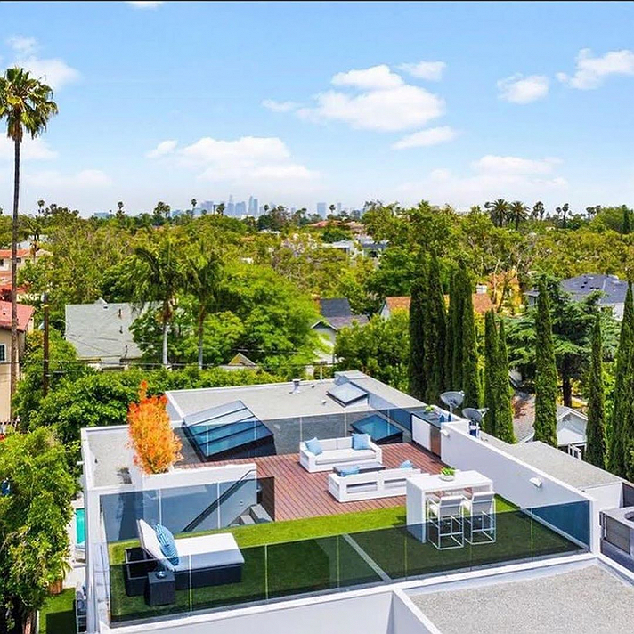 #BillionDollarDreams#DontGetMadGetEven#TheyGotItWeCanHaveItToo