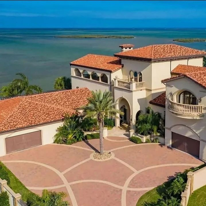 #BillionDollarDreams